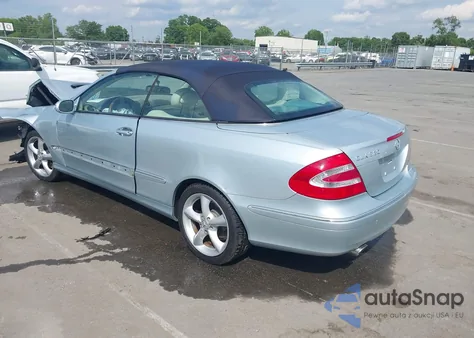 2005 Mercedes-Benz Clk 320 z USA, uszkodzony, nr VIN WDBTK65G85T054750